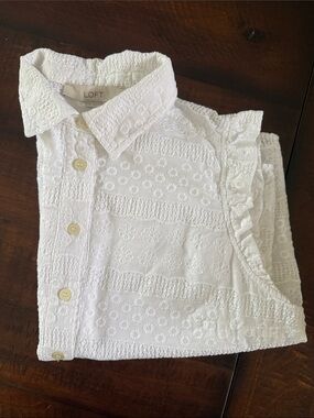 LOFT White Eyelet Sleeveless Button-Down Shell